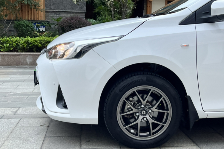 丰田 YARiS L 致享 2017款 1.5E CVT魅动版车身外观6005