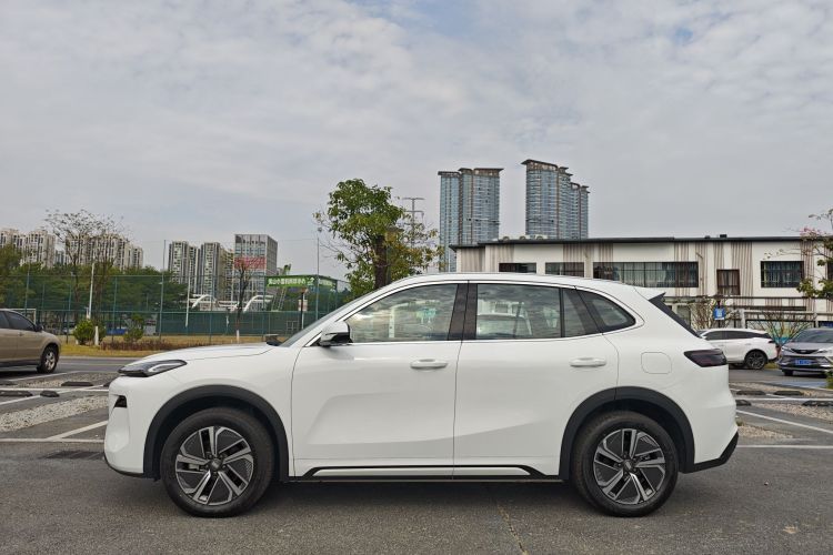 吉利银河 银河星舰7 EM-i 2025款 120km 探索+版车身外观6003