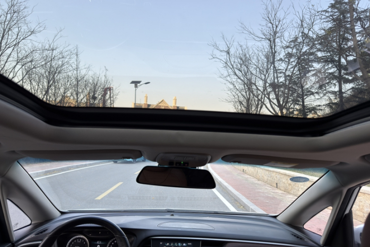 别克GL6 2018款 18T 6座尊贵型局部细节22