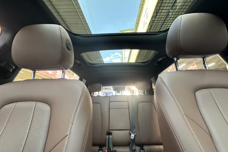 奔驰GLB 2024款 GLB 200 动感型局部细节22