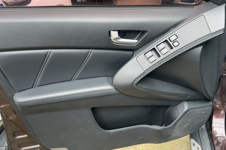 纳智捷 优6 SUV 2017款 1.8T 科技超值型中控内饰7002