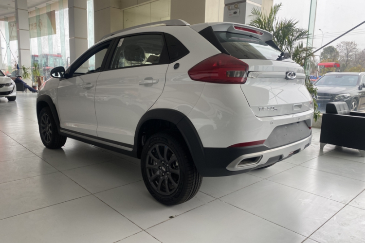 奇瑞 瑞虎3X 2023款 1.5L CVT新动版车身外观6003