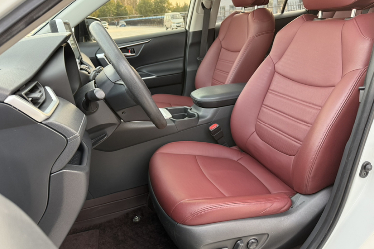 丰田 RAV4荣放 2020款 双擎  2.5L E-CVT两驱精英版局部细节19