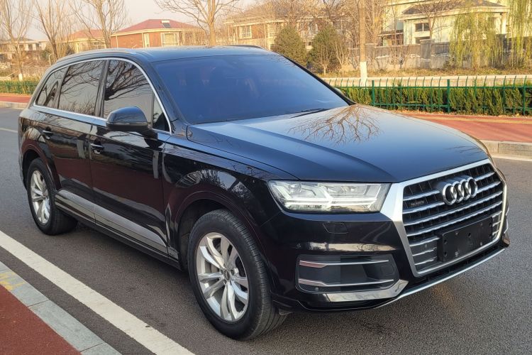 奥迪Q7 2018款 40 TFSI 舒适型车身外观6002