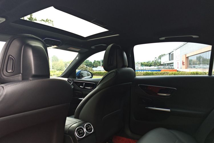 奔驰C级 2022款 改款 C 200 L 运动版局部细节22