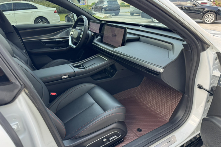 小鹏P7 2023款 P7i 702 Pro中控内饰7006