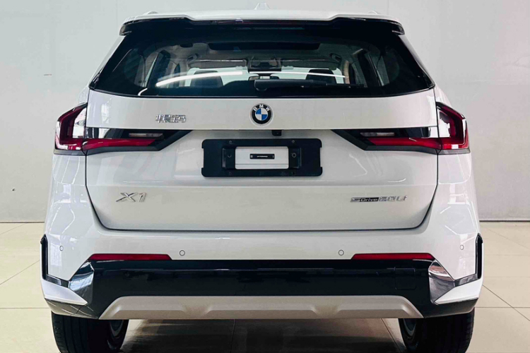 宝马X1 2023款 sDrive20Li X设计套装车身外观6007