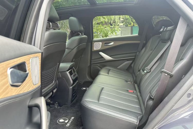 腾势X 2020款 PHEV经典版中控内饰7006