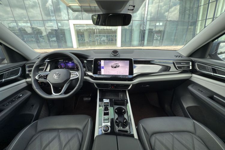 大众 途昂 2023款 530 V6 四驱尊崇旗舰版中控内饰7002