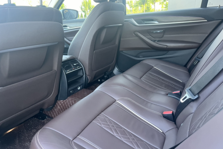 宝马5系 2019款 530Li 领先型 豪华套装中控内饰7002