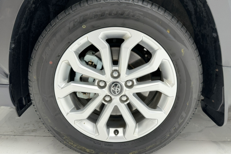 丰田 锋兰达 2024款 2.0L CVT领先版车身外观6004