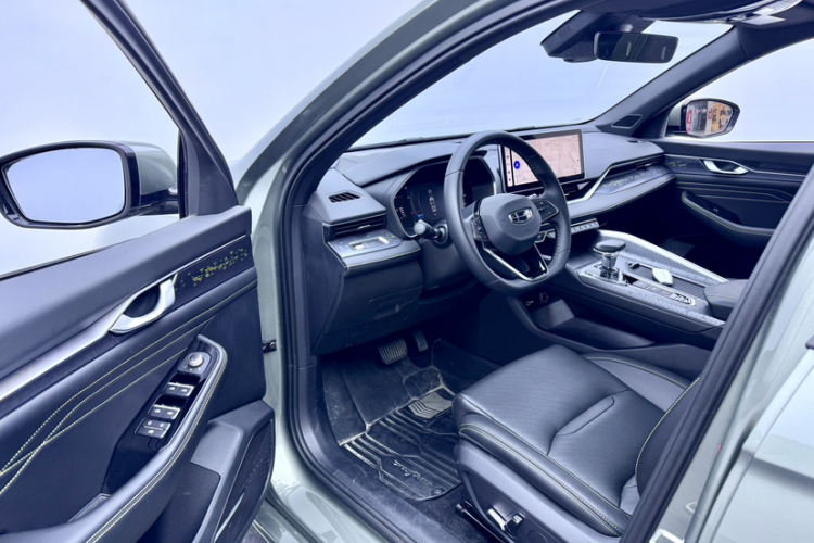 吉利汽车 星瑞 2023款 1.5TD 扶摇版中控内饰7003