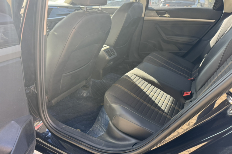 大众 朗逸 2022款 280TSI DSG舒适版中控内饰7003