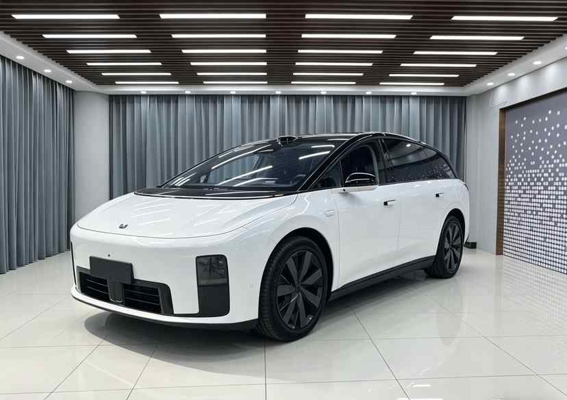 理想汽车 理想i8 2025款 标准版(1)