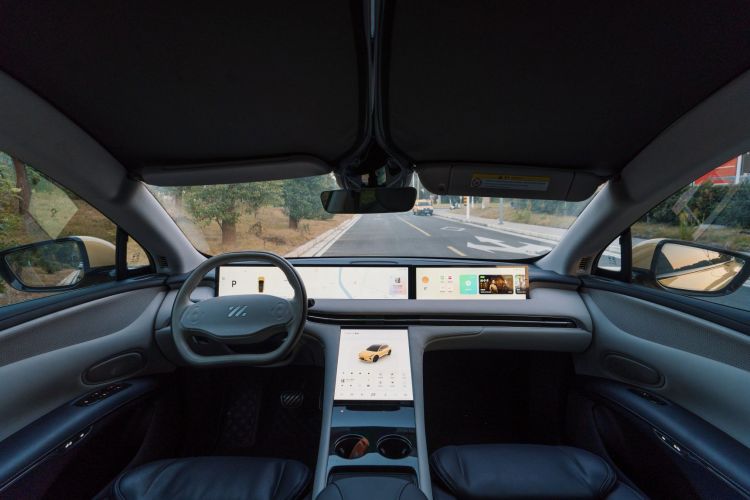 智己汽车 智己LS7 2023款 90kWh Elite后驱版中控内饰7006