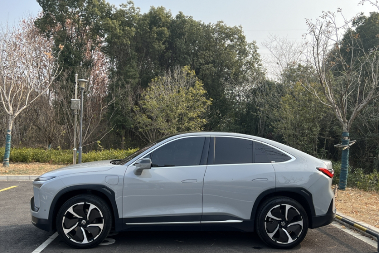 蔚来EC6 2020款 615KM 签名版车身外观6002