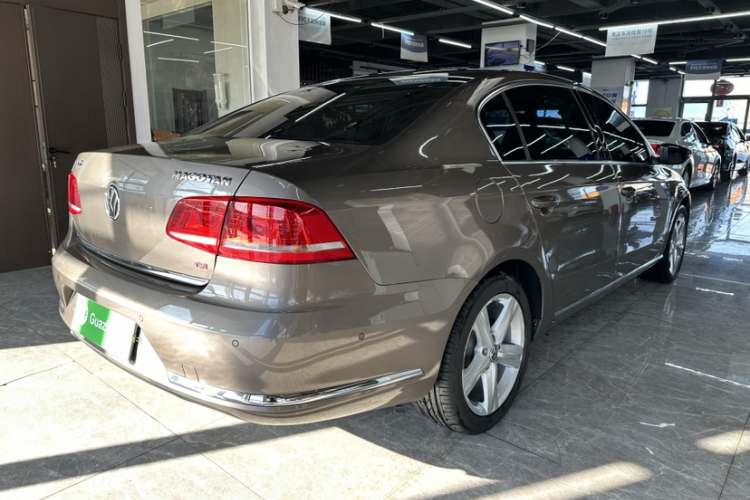 大众 迈腾 2015款 改款 2.0TSI 尊贵型车身外观6005