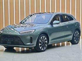 鸿蒙智行 问界M5 2022款 增程四驱性能版