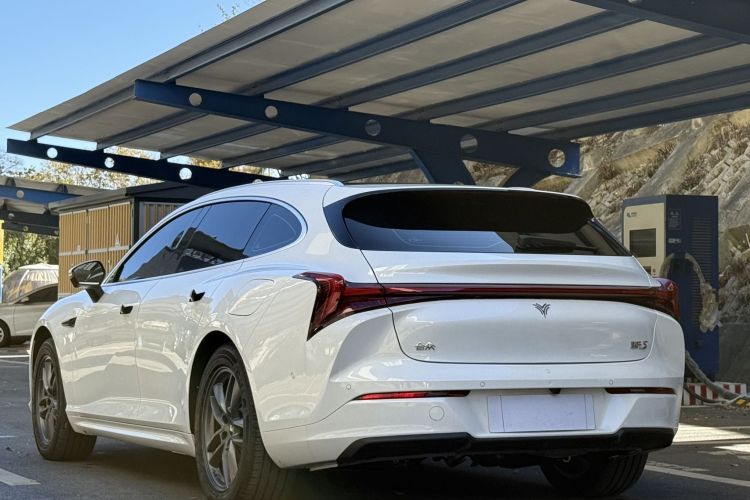 哪吒汽车 哪吒S猎装 2024款 增程300 标准版车身外观6010