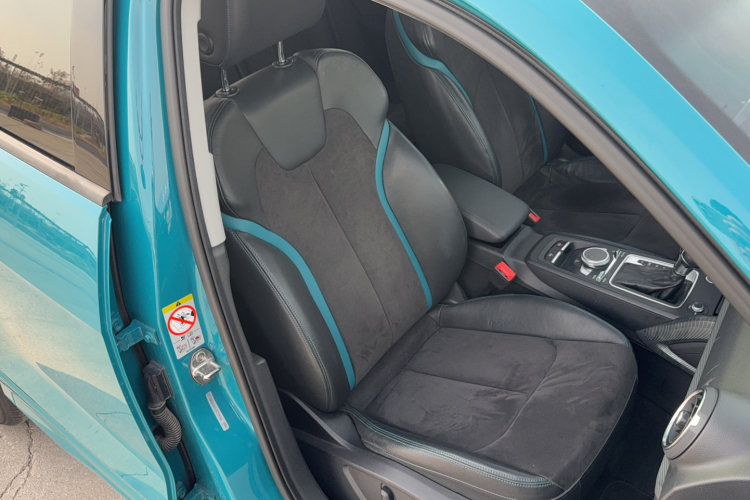 奥迪Q2L 2018款 35 TFSI 豪华致雅型 国V局部细节41