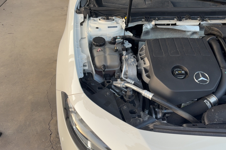 奔驰A级 2019款 A 180 L 运动轿车局部细节9007