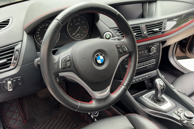 宝马X1 2014款 sDrive18i 运动设计套装局部细节13