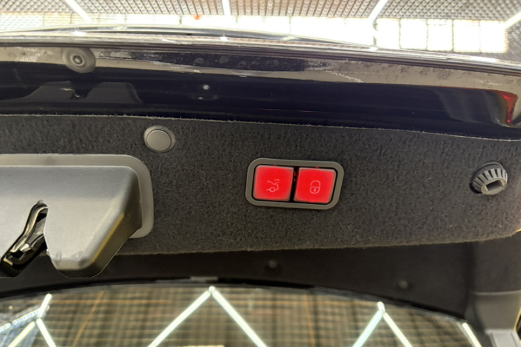 奔驰S级 2014款 S 320 L 商务型中控内饰7001