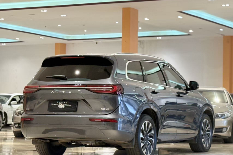 鸿蒙智行 问界M7 2024款 1.5T 后驱Plus版 5座车身外观6003