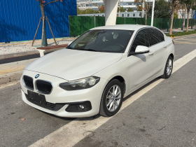 宝马1系 2017款 118i 时尚型