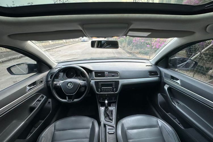 大众 朗逸 2017款 230TSI DSG舒适版中控内饰7005