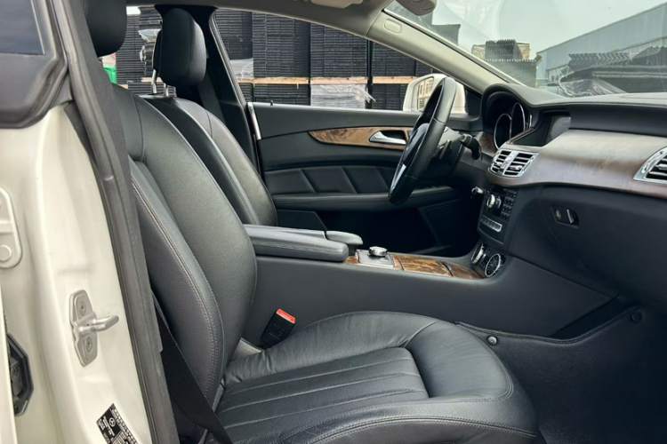 奔驰CLS 2012款 CLS 300 CGI中控内饰7010