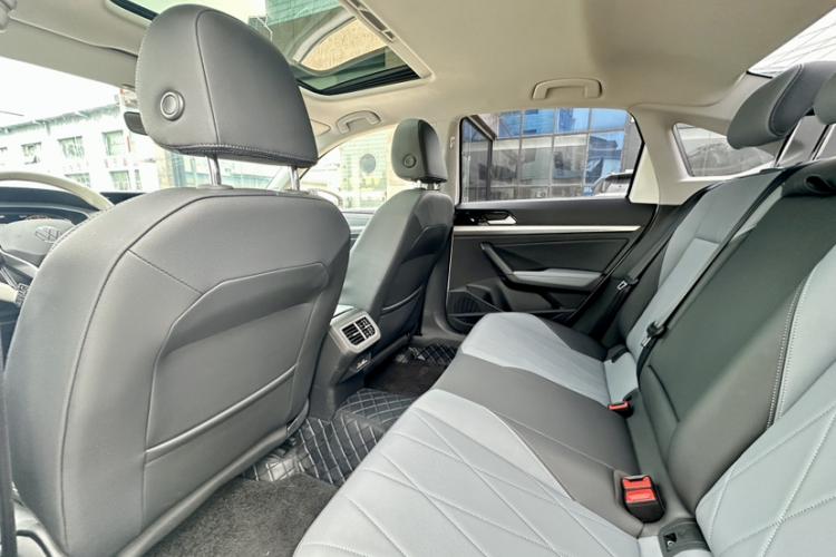 大众 朗逸 2023款 1.5L 自动星空五百万版中控内饰7003