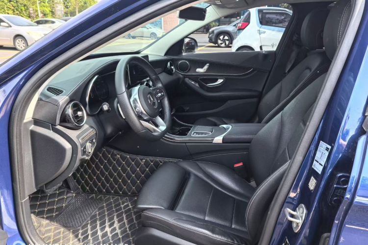 奔驰C级 2020款 C 200 L 时尚型运动版中控内饰7006