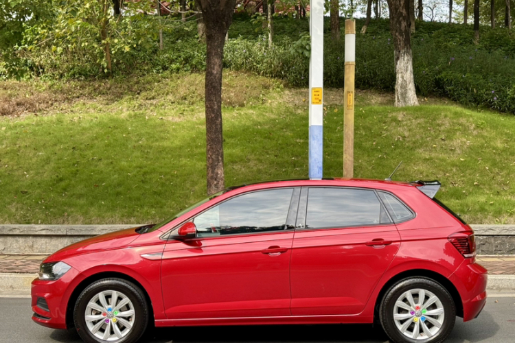 大众 Polo 2019款 Plus 1.5L 自动全景乐享版车身外观6013