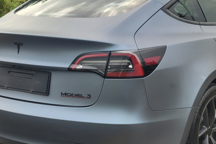 特斯拉 Model 3 2022款 Performance高性能全轮驱动版车身外观6004