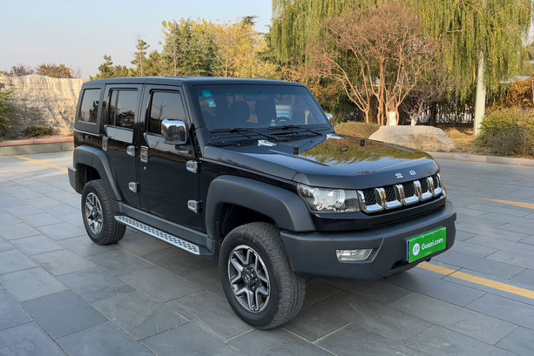 北京BJ40 2016款 40L 2.3T 自动四驱尊享版车身外观6005