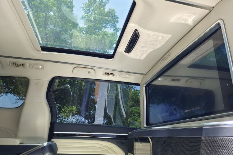 广汽传祺 传祺M8 2021款 大师系列 390T 四座御尊版局部细节22