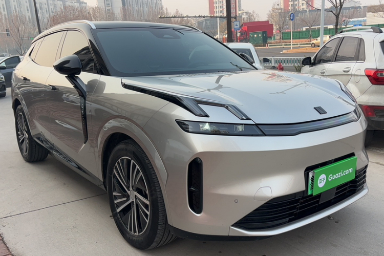 领克08 EM-P 2025款 120km 长续航Pro车身外观6004