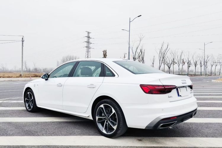 奥迪A4L 2023款 40 TFSI 时尚动感型车身外观6005