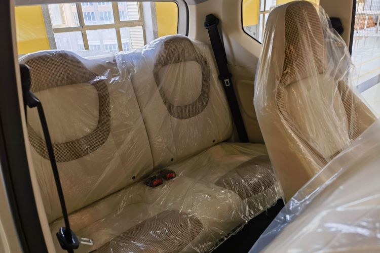 五菱汽车 宏光MINIEV 2024款 第三代 215km 青春版中控内饰7002