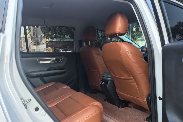 埃安 AION Y 2023款 Plus 610 乐享版中控内饰7006