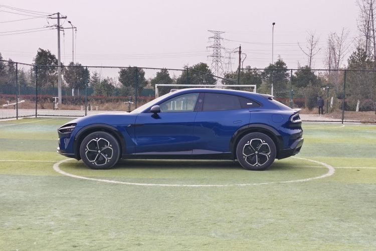 小米汽车 小米YU7 2025款 超长续航后驱版车身外观6009