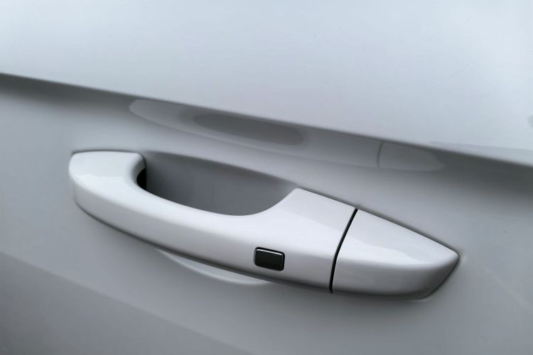 吉利汽车 帝豪 2025款 第4代 1.5L CVT龙腾版车身外观6005