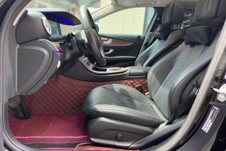 奔驰E级 2020款 改款 E 300 L 时尚型中控内饰7002