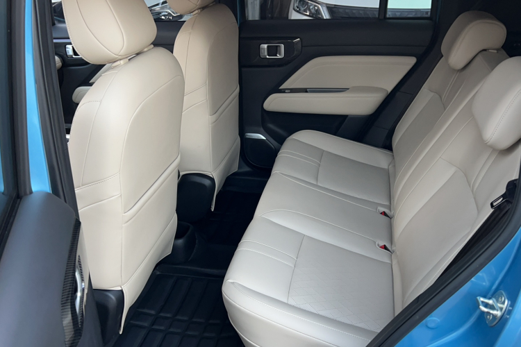 宝骏悦也Plus 2024款 智尊版 4座中控内饰7002