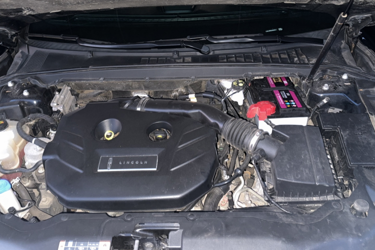 林肯大陆 2018款 2.0T 两驱尊雅版局部细节24