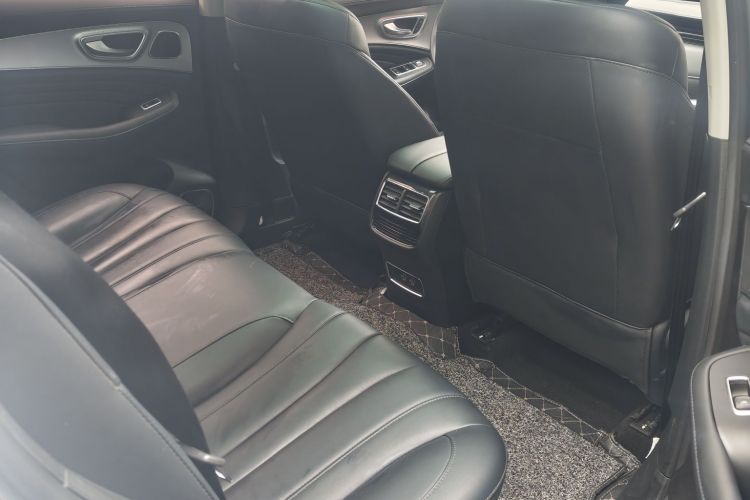 五菱汽车 五菱星辰 2021款 1.5T CVT星曜版中控内饰7002