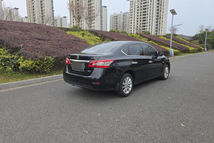 日产 轩逸 2014款 1.6XV CVT尊享版车身外观6005