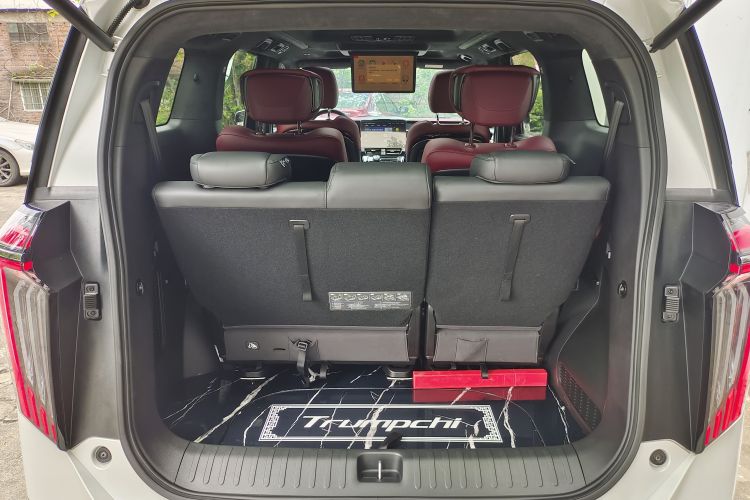 广汽传祺 传祺M8 2023款 宗师系列 双擎 御尊版中控内饰7006