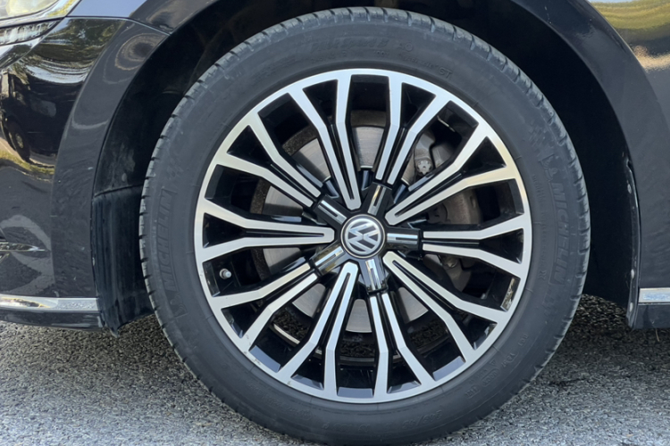 大众 辉昂 2018款 改款 380TSI 两驱商务版车身外观6007